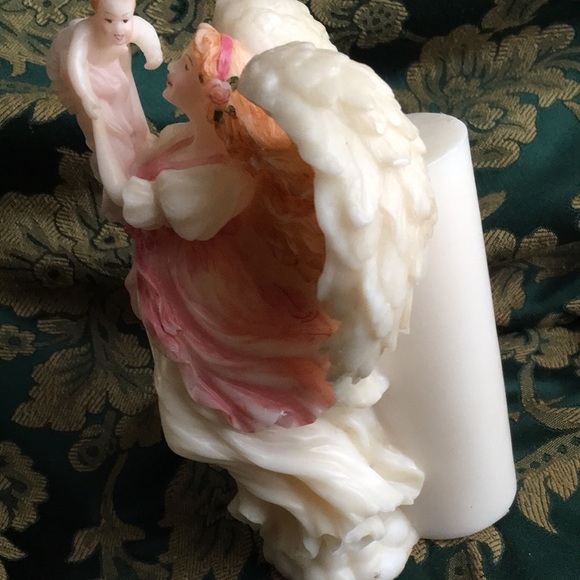 Angel Candle - Picture 2 of 4